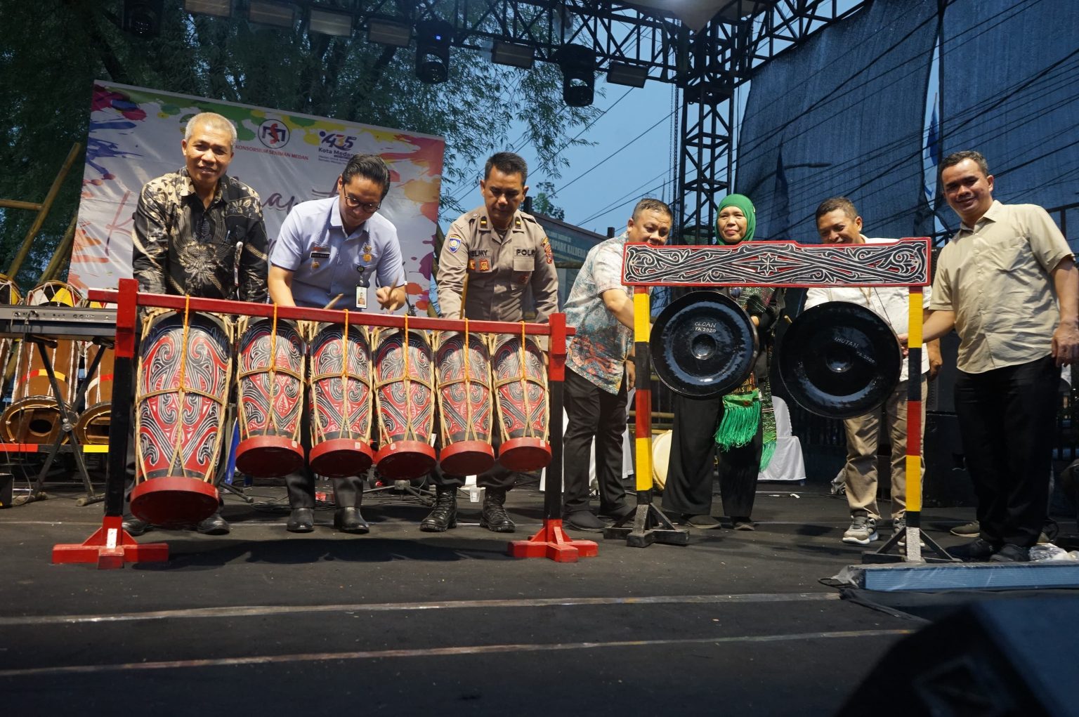 Buka Pesta Seni Medan, Walikota Rico Waas Tegaskan Komitmen pada Budaya
